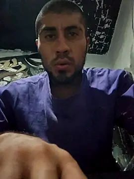 Snapshot of vergueo3 chatting on November 25, 2:44 am vergueo3 online show from November 25, 2:44 am