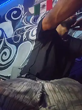 vergueo3 online show from April 4, 9:01 pm