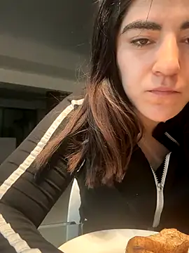 milky denni online show from October 24, 4:31 am