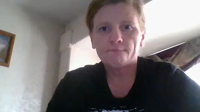 EazyEMLXL online show from November 5, 6:19 pm