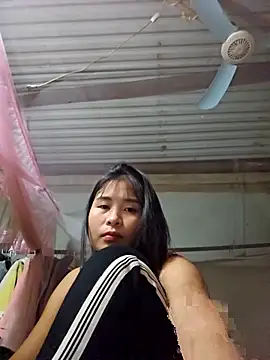 Squirrel-Pear online show from December 1, 4:12 pm