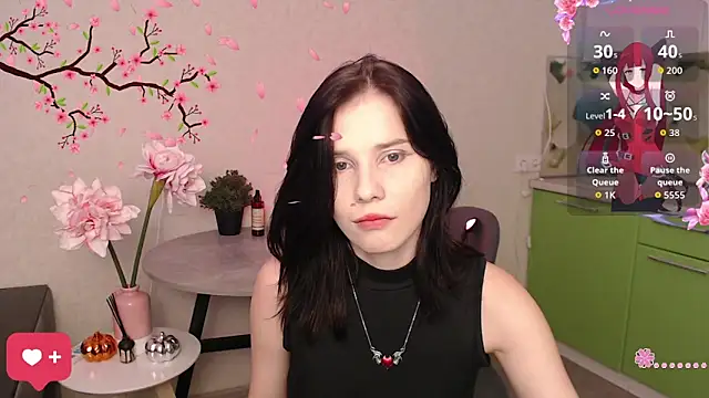 Mell Hyees online show from November 12, 4:18 pm