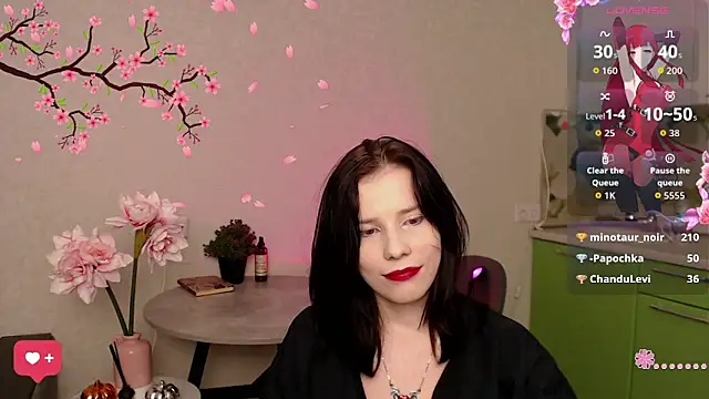 Mell Hyees online show from November 14, 4:06 pm