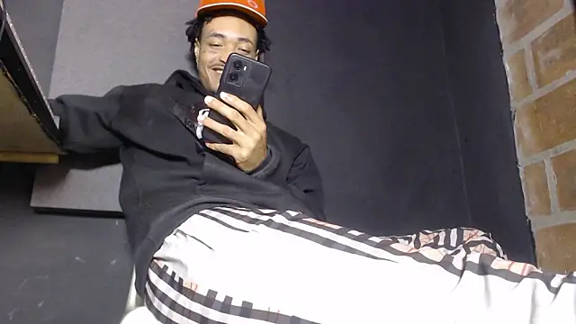 Anaconda larga online show from February 28, 2:18 pm