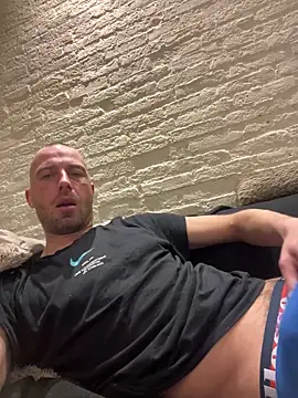 Rotteei1 online show from March 3, 6:19 am