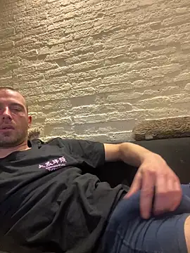 Rotteei1 online show from March 17, 6:17 am