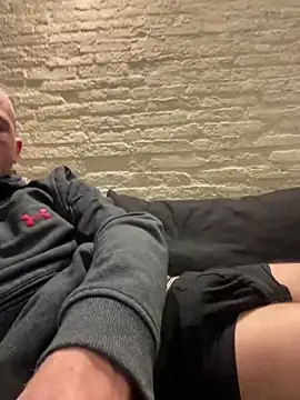 Rotteei1 online show from April 6, 7:37 pm