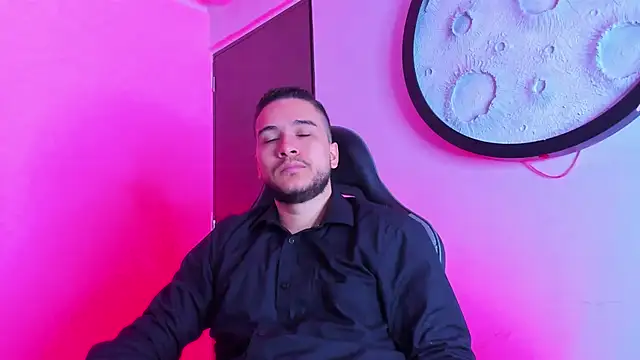 mike 257 online show from April 15, 12:01 pm