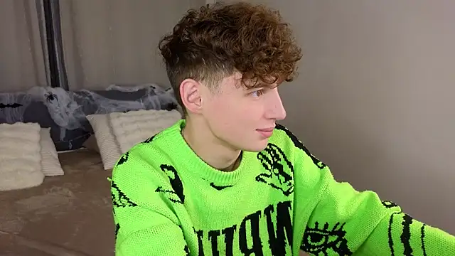 Snapshot of crisp1n chatting on November 2, 3:14 pm crisp1n online show from November 2, 3:14 pm