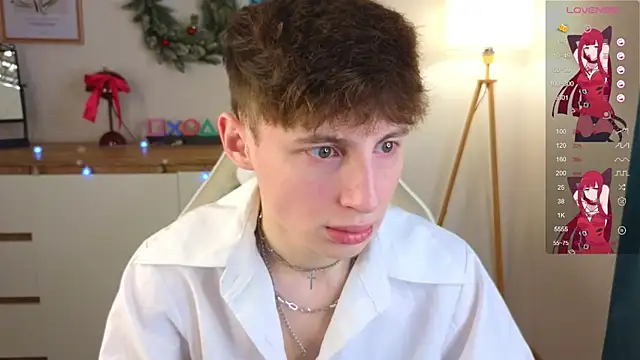 Snapshot of crisp1n chatting on December 18, 4:57 pm crisp1n online show from December 18, 4:57 pm