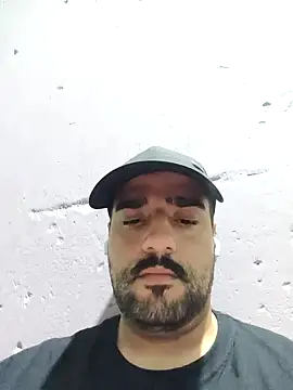 Snapshot of gusto14cm chatting on February 11, 4:34 pm gusto14cm online show from February 11, 4:34 pm