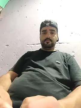 Snapshot of gusto14cm chatting on February 28, 3:24 pm gusto14cm online show from February 28, 3:24 pm