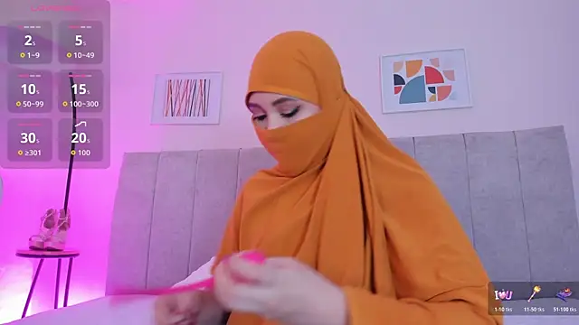 fatiima  online show from November 7, 7:03 pm