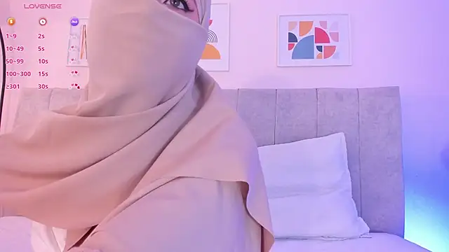 fatiima  online show from May 27, 7:22 pm