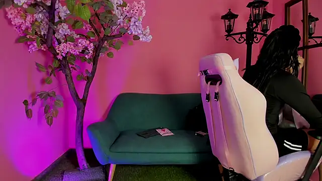 Snapshot of ArohomLester chatting on February 21, 1:12 pm ArohomLester online show from February 21, 1:12 pm