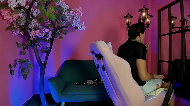 Snapshot of ArohomLester chatting on February 24, 12:58 pm ArohomLester online show from February 24, 12:58 pm