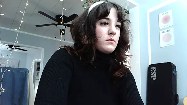 Trickylucy555 online show from March 14, 5:18 pm