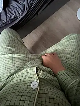 Snapshot of parkpark2 chatting on November 23, 2:00 am parkpark2 online show from November 23, 2:00 am