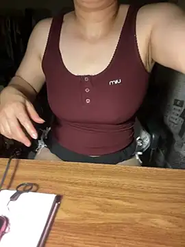 HinayLa online show from May 20, 4:24 pm