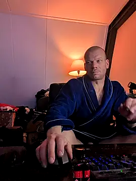 Snapshot of Kinky_Play1 chatting on January 7, 8:11 pm Kinky Play1 online show from January 7, 8:11 pm