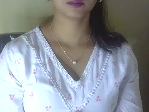 Snapshot of shimz_ chatting on November 30, 6:06 am shimz online show from November 30, 6:06 am