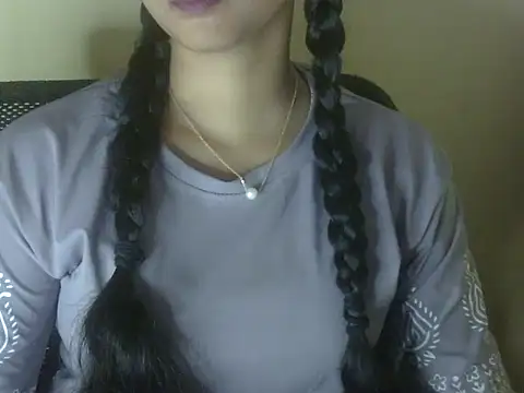 Snapshot of shimz_ chatting on January 14, 5:57 am shimz online show from January 14, 5:57 am