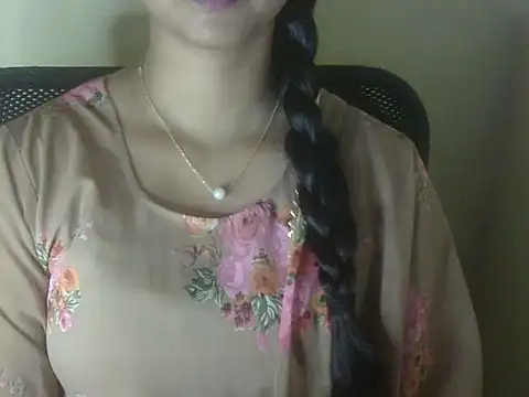 Snapshot of shimz_ chatting on January 15, 4:17 am shimz online show from January 15, 4:17 am