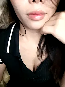 Fish yellow online show from November 5, 10:10 pm