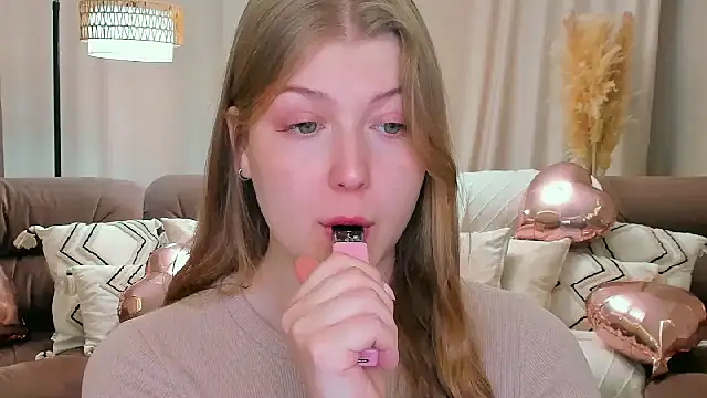 Stella Light online show from February 16, 4:19 am