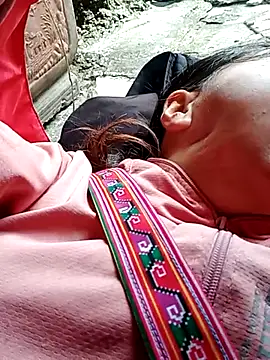 Snapshot of suka-bibi chatting on December 14, 5:35 am suka-bibi online show from December 14, 5:35 am