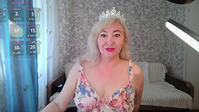 LadyKriss online show from July 9, 5:00 am