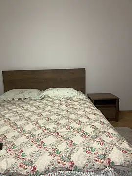 Love  Mom online show from February 22, 7:23 pm