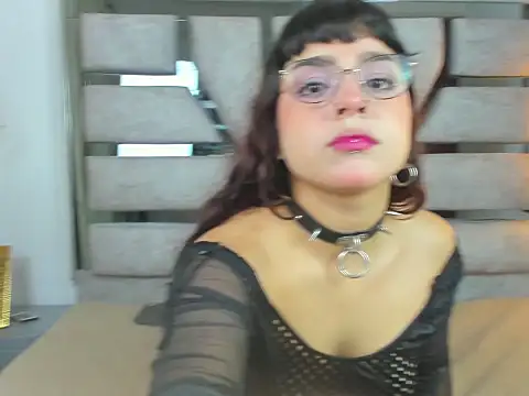 Mindy Star  online show from November 6, 1:12 pm