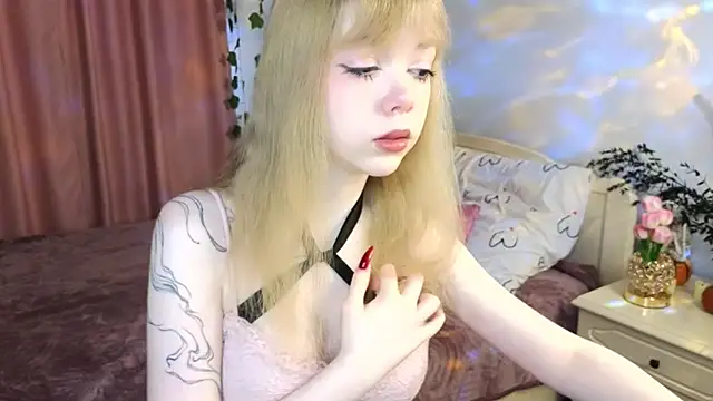 Rochelle Dolly online show from December 15, 11:47 am