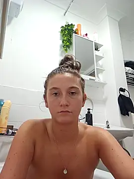 SashaBabyxx online show from November 23, 7:46 pm