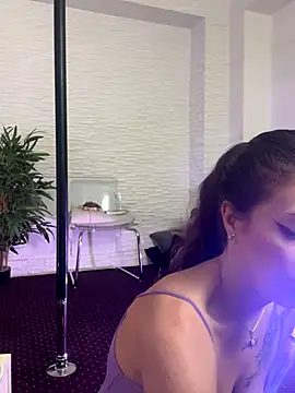 IvorySwan online show from December 14, 5:35 am