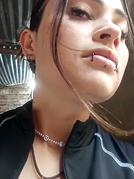 Snapshot of KittenMiss_ chatting on November 22, 7:24 pm KittenMiss online show from November 22, 7:24 pm