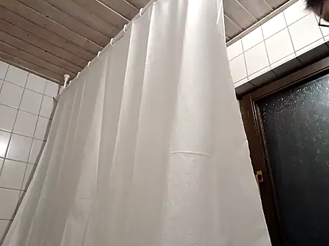 Snapshot of Cassy-Bloom chatting on February 11, 12:04 am Cassy-Bloom online show from February 11, 12:04 am