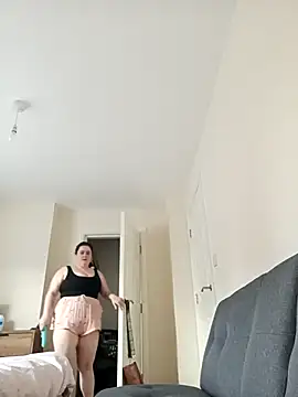 Maya 29x online show from October 26, 3:51 pm