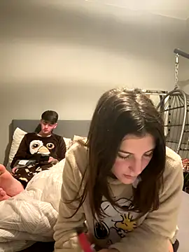 Brunnettebabe007 online show from November 26, 11:50 pm