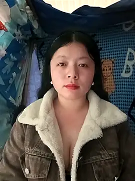 lisa-bae00 online show from March 12, 3:12 am