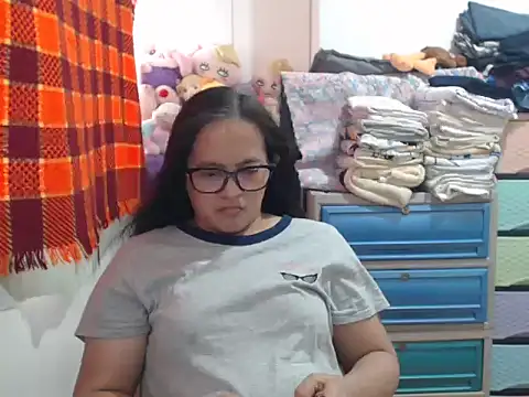 Kinkybela2025 online show from February 24, 4:43 am