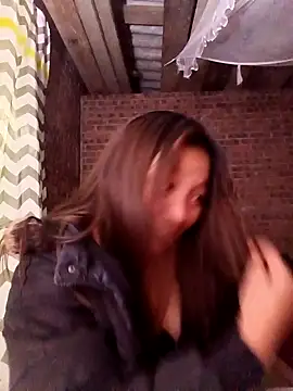 Snapshot of sowbibi chatting on December 20, 12:12 pm sowbibi online show from December 20, 12:12 pm