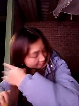 Snapshot of sowbibi chatting on January 17, 12:21 pm sowbibi online show from January 17, 12:21 pm