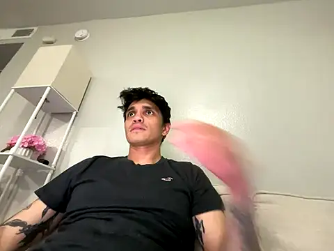 Snapshot of Orlando702@xh chatting on October 21, 11:05 pm Orlando702xh online show from October 21, 11:05 pm