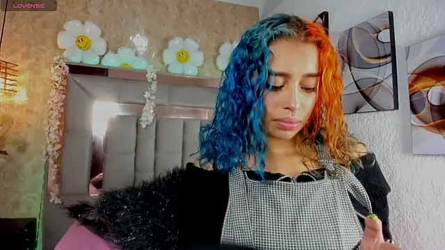 Cristall ravven online show from November 25, 3:12 pm