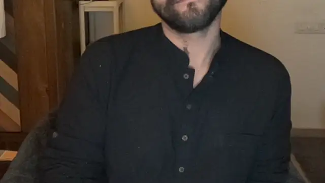 MakeMeAwareAah online show from November 29, 5:49 pm