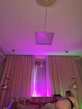 HugeBoobsAlice online show from November 1, 1:57 pm