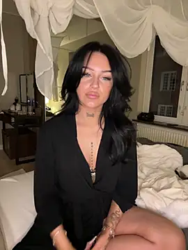 Gabbyys online show from March 30, 7:04 pm