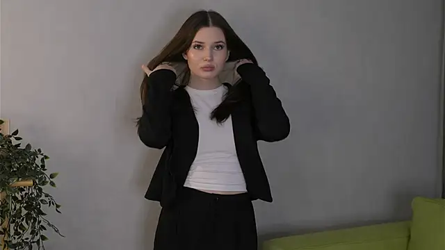 LonnaSkar online show from October 30, 7:58 pm